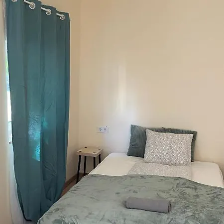 Night & Flight Airport