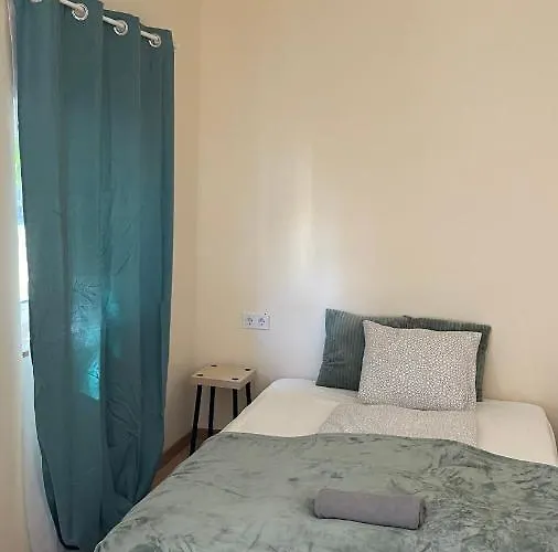 Night & Flight Airport